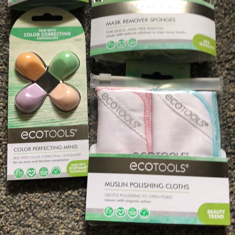 Ecotools Contouring Color Perfecting & More Bundle - Picture 2 of 9